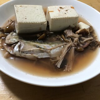 ハタハタと豆腐のキノコスープ
